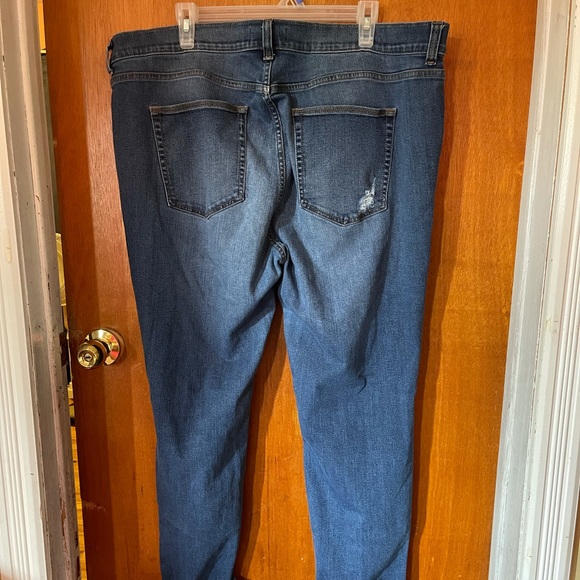 Forever 21 distressed blue jeans, size 20 - Picture 2 of 3